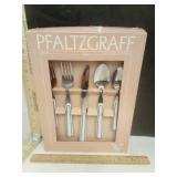 Pfaltzgraff SKY Pattern 20 PC Dinnerware Set Nip