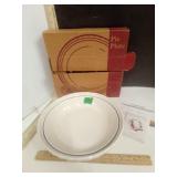 Longaberger Pie Plate in box