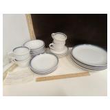 Pfaltzgraff SKY Dinner Plates 4, Saucers 4 Cups