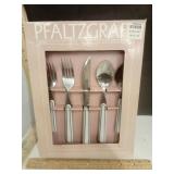 Pfaltzgraff SKY Pattern 20 PC Dinnerware Set Nip