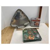 Bagel Holder Cookie Cutters & Tree Baking Pan