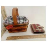 Longaberger Small Handled Basket with Cloth L