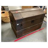 Antique Dome Top Trunk No Lock