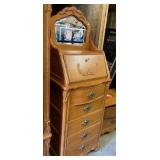 Stanley Lingerie Chest