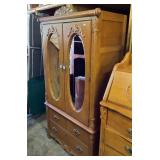Stanley Armoire