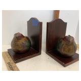 Vintage Folk Art Hen / Chicken Book Ends