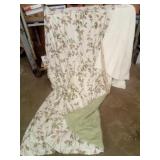 Mainstay 86x90 brown & Green Leaf Pattern