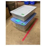 Rubbermaid Storage Totes 2