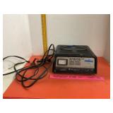 Schumacher Trickle Battery Starter Charger