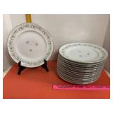 Johann Haviland 'Forever Spring'  Dinner Plates 15