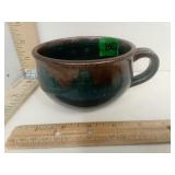 Pigeon Forge Signed Clay In Motion Stoneware