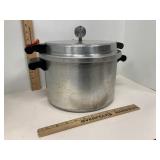Mirro Matic 8 Qt Aluminum Pressure Cooker
