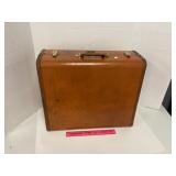 Samsonite Vtg Luggage & Key Style 4651