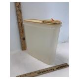 Vtg Tupperware Dry Good Cereal Storage Bin