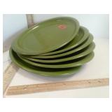 Avocado Colored Plastic Dinnerplates/ Serving