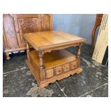 End Table w/ Drawer  Knob Missing