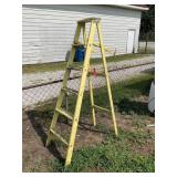 6ï¿½ Painted Wooden Ladder
