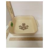 Pfaltzgraff Village Stoneware 2 Qt  8' Handled