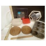 AnchorHocking  Microwave Lidded Dish, Grater,