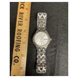 Seiko Quartz Sports 100 Wristwatch