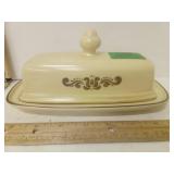 Pfaltzgraff Village Stoneware Lidded Butter Tray