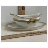 Theo Haviland Sch 892 Gravy Boat Green & Gold Leaf