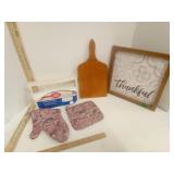 Betty Crocker Cover Holder, Wood Cutting Board,