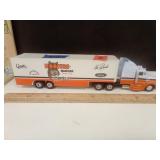 1991 Llen Kulwicki #7 Hooters Die-Cast Nascar