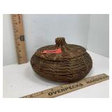 Coiled Pine Needle Raffia Basket Lidded