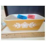 Pyrex  Butterfly  Gold Model 502 1.5 pt.