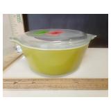 Pyrex 474-B Verde Avocado Green Quart round