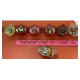 Vtg Plastic Diorama Holiday Ornaments