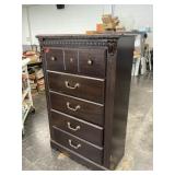 Standard Furniture Sorrento Chest Of Drawers