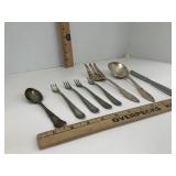 WM Rogers & Oneida & Other Cutlery Pickle Forks