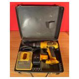 Dewalt Battery Powered Drill & Charger