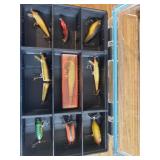 9 Fishing Lures in Plusinno case