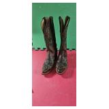 Girls's boot sze 6