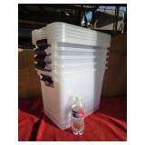 5 plastic totes with lids, one lid cracked