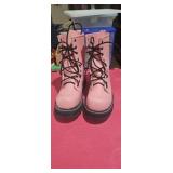 New pink girl work boots sze 8.5