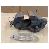 5ï¿½ Blue Heavy Duty BUFFALO BENCH VISE