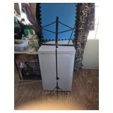 Metal music stand 49' tall & adjustable