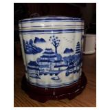 Bombay jar with wood base