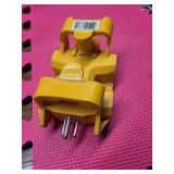 YELLOW JACK 5 WAY PLUG CONNECTOR ADAPTOR