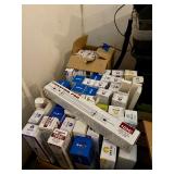 3 boxes of Halide light bulbs