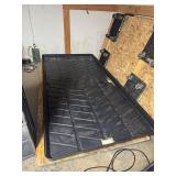 Rolling grow table and drain tray