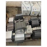 Large pallet of misc grow lights & ballasts