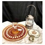 3 items stretch glass, pickle jar, mirror