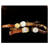 Lot of 4 watches, Mickey golf, Bugs bunny