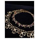Lot of 2 vintage necklaces