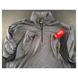 New Men's PGA Tour quarter zip XL shirt